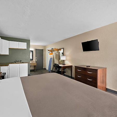 ทราเวลลอดจ์ ฟอร์ต ไมเยอร์ส Hotel ฟอร์ตไมเยอร์ ภายนอก รูปภาพ