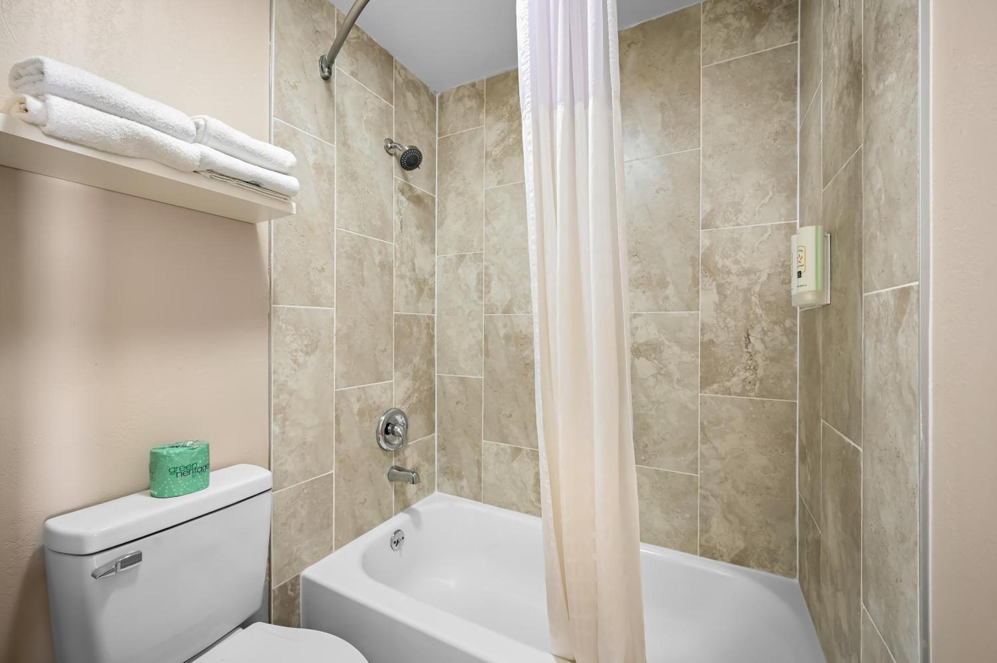 ทราเวลลอดจ์ ฟอร์ต ไมเยอร์ส Hotel ฟอร์ตไมเยอร์ ภายนอก รูปภาพ